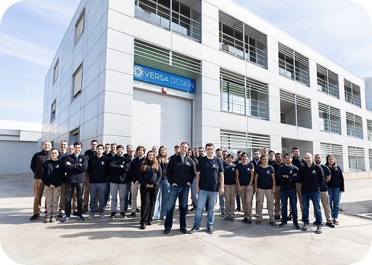 The Versa Design SL team in front of their electronics manufacturing facility near Valencia